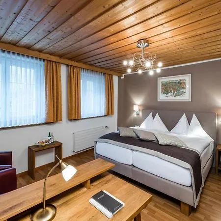 Stern 4*