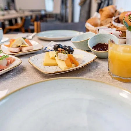 ホテル Stern クール