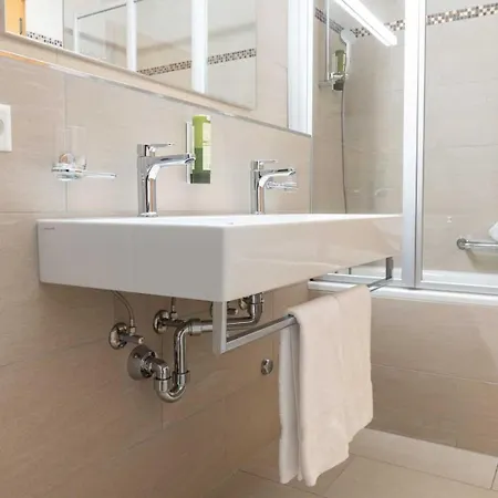 Stern Hotel 4*
