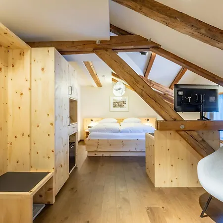 Stern Hotel 4*