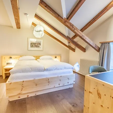Hotel Stern 4*