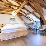 Stern 4*