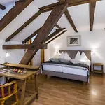 Stern Ξενοδοχείο