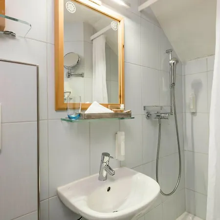Hotel Stern 4*