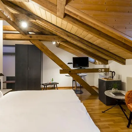 Stern Hotel