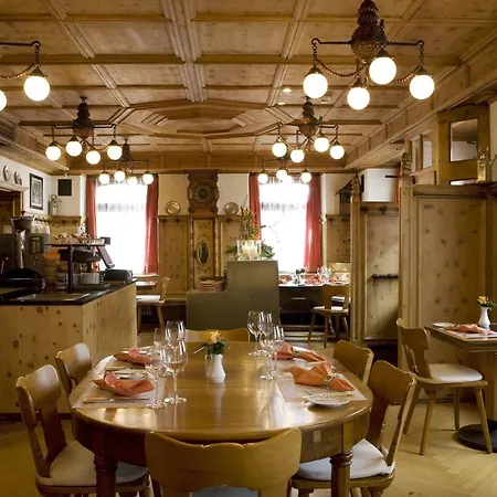 Stern Hotel 4*